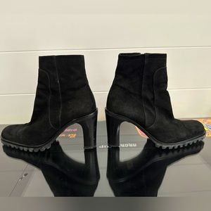 MARKIO black suede boots. Size 7.5